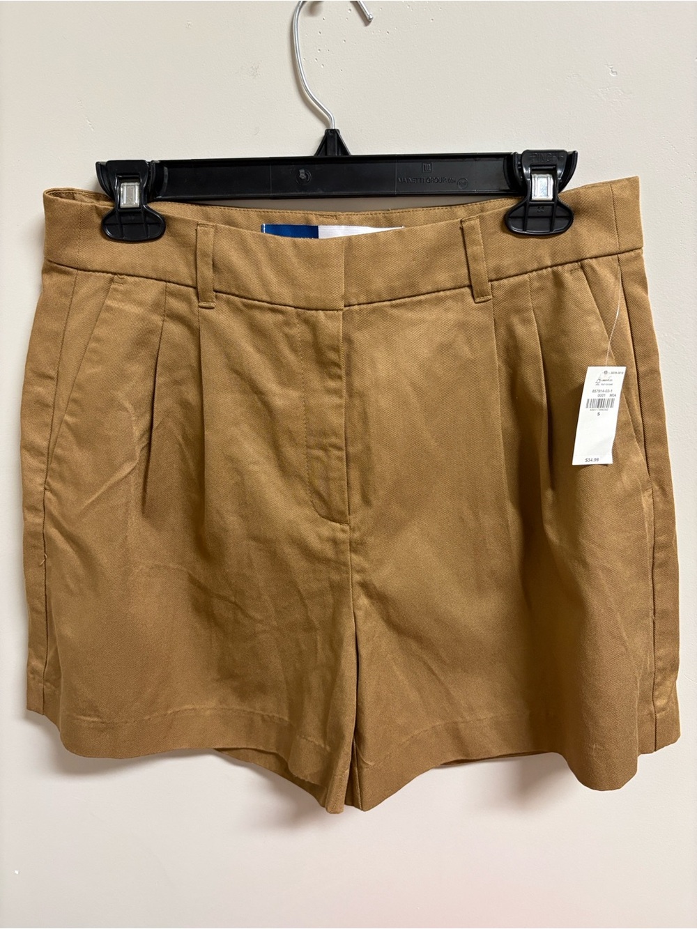 Old Navy Pleated High-Rise Shorts in Camel Brown